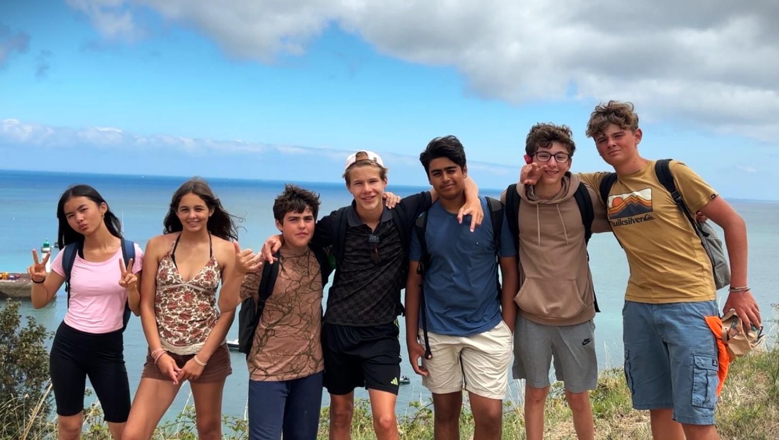 ados en vacances à Belle-île-en-mer