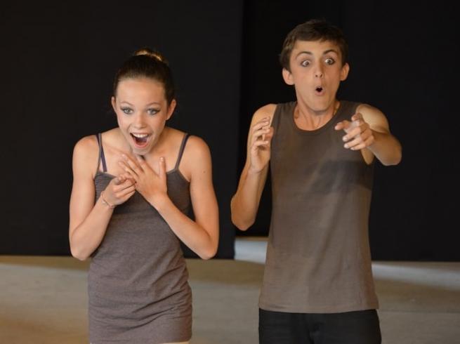 enfant qui font du theatre