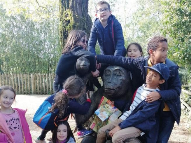 Enfants qui s'amusent