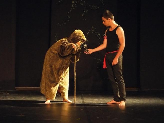 Apprendre le theatre en colo ado