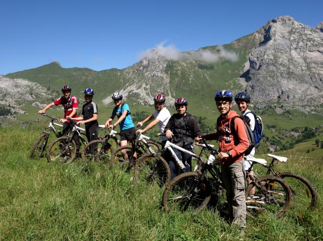 Groupe VTT en montagne