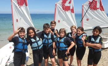 colonie enfant multiactivité en bord de mer