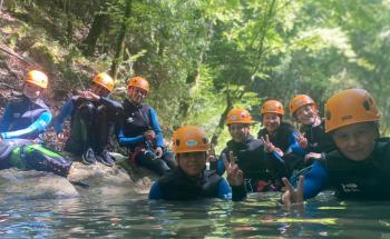 ados activité canyoning été